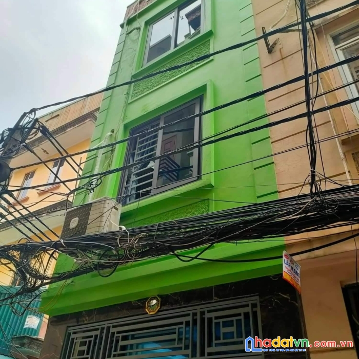 Gđ chuyển nhà to hơn bán nhà phố trương định, lô góc, một mặt đường nhựa một mặt ngõ, view hồ.