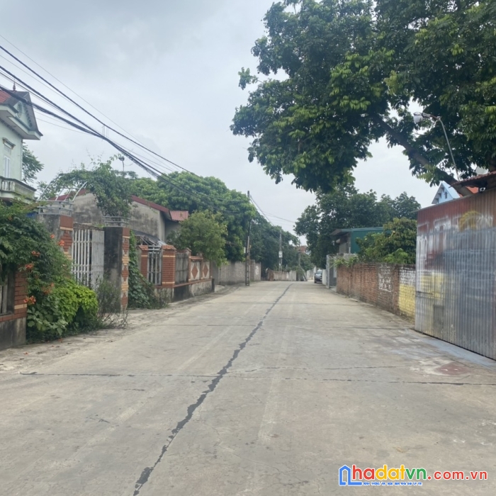 Chính chủ bán nhanh 208,6m2 tại vụ bản minh trí sóc sơn , đường oto đỗ đất , ngõ thông . giá