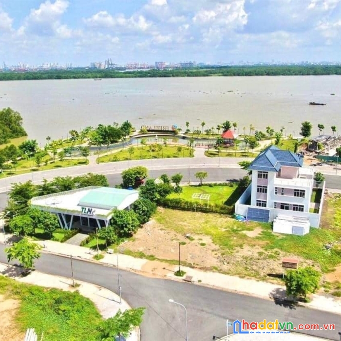 Cần bán nền đất đẹp nhất dự án fenice nagy chân cầu nhơn trạch