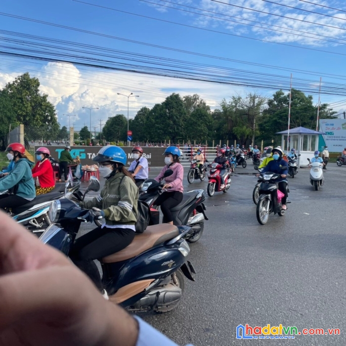 Bán gấp lô đất lấy tiền trả nợ  .   