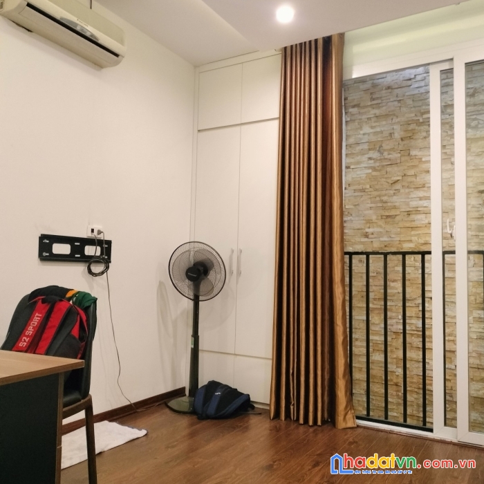Bán nhà nguyễn văn cừ căn góc,ôtô, kinh doanh 60mx5t mt5m chỉ 8.2 tỷ