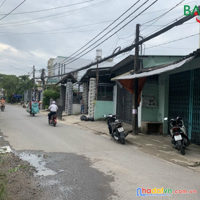 Bán nhà mặt tiền kinh doanh 84m2 sổ riêng thổ cư chỉ 3ty150