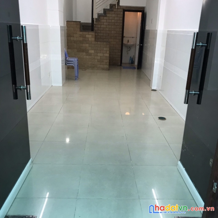 Cần bán gấp nhà hẻm 404 nguyễn đình chiểu, phường 4, quận 3 - diện tích 25,2m2