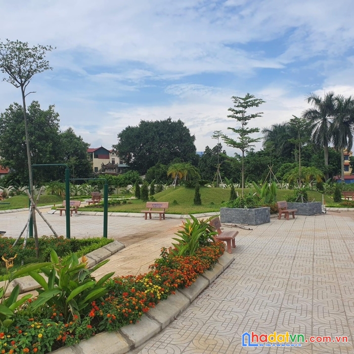 Chính chủ muốn bán 2 lô đất nền đường 15m dự án 102 như quỳnh
địa chỉ: dự án đất nền 102 như
