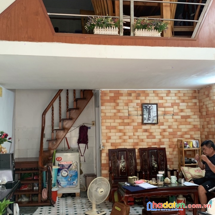 Bán nhà nguyễn trọng tuyển p2 tân bình 30m2 ngang 4.5m nở hậu chỉ nhỉnh 3 tỷ