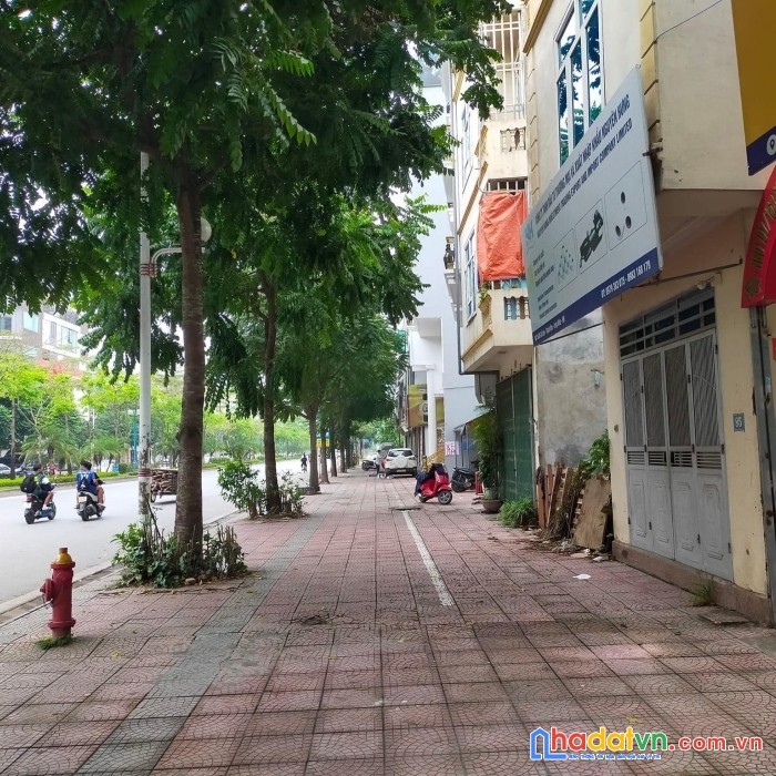 Nhà đẹp 35m2 gần phố cổ linh - thiết kế 5 tầng hiện đại - tiện ích ngập tràn - chỉ nhỉnh 3 tỷ.