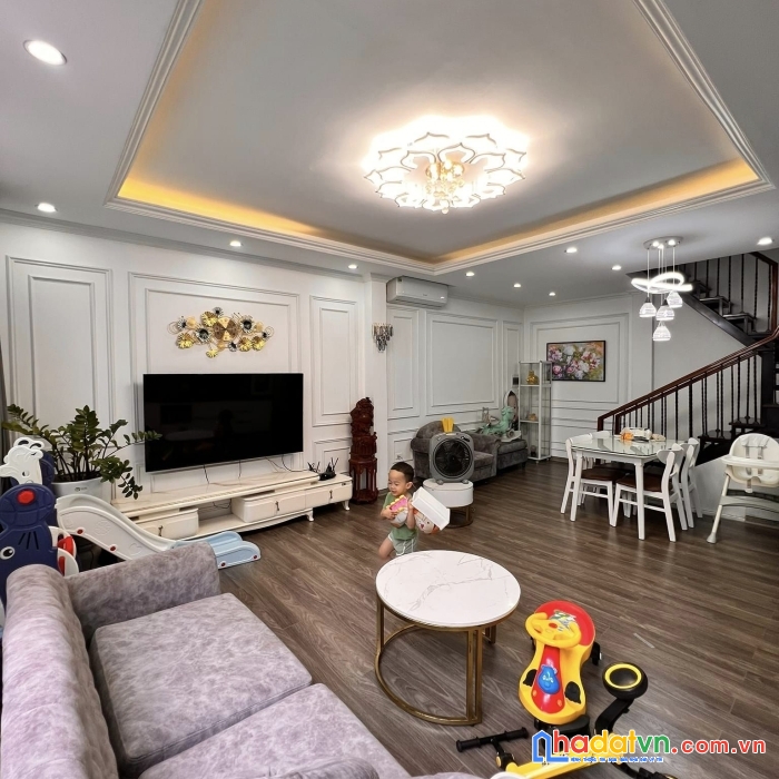 Nhà đẹp mỹ đình – ô tô gần nhà, nhà đẹp, tiện nghi, ở sướng – 35m2, 5t, chỉ 4.45 tỷ.