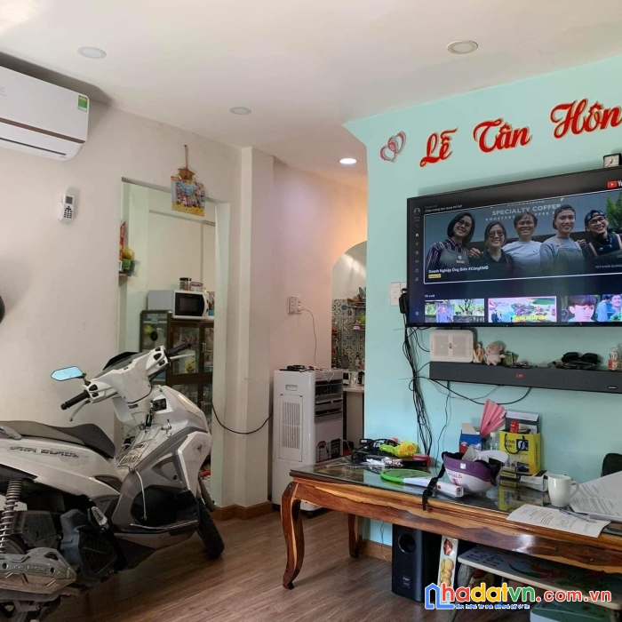 Nhà mới đẹp, đủ công năng, gần 1 mặt tiền, 37m2, chỉ 4.4 tỷ tl