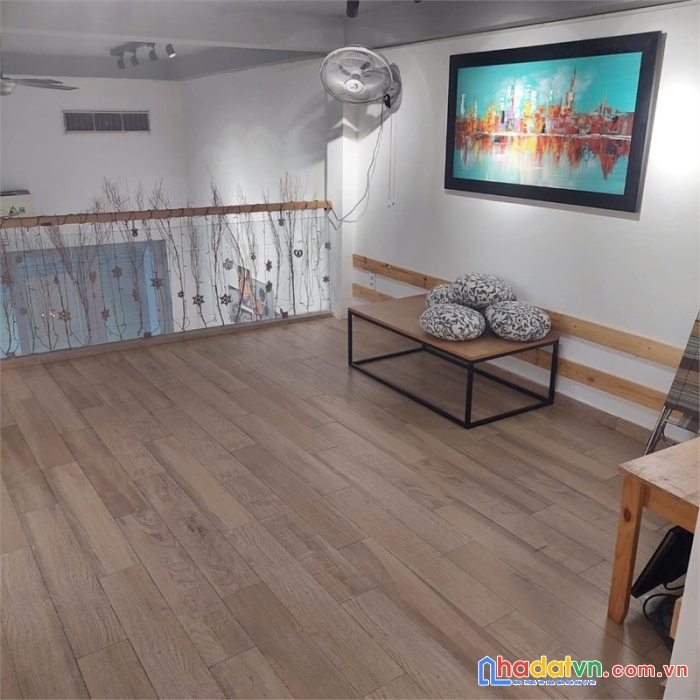 Nhà sát hẽm xe hơi- 40m2, hộ khẩu gò vấp - giá : 2.x tỉ