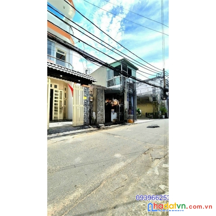 Bán nhà mặt tiền kinh doanh, 3 tấm, 4 x14m nở hậu, liên khu 2-10, bình hưng hòa a, bình tân
