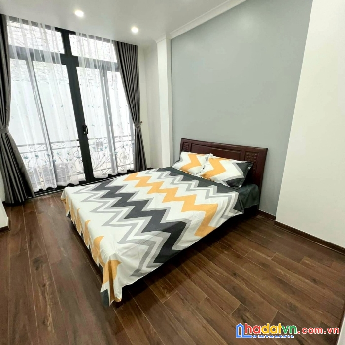 Nhà đẹp trung kính 52m2 x 4 tầng, mới đẹp, hiện đại. giá hợp lý chỉ 5 tỷ hơn.