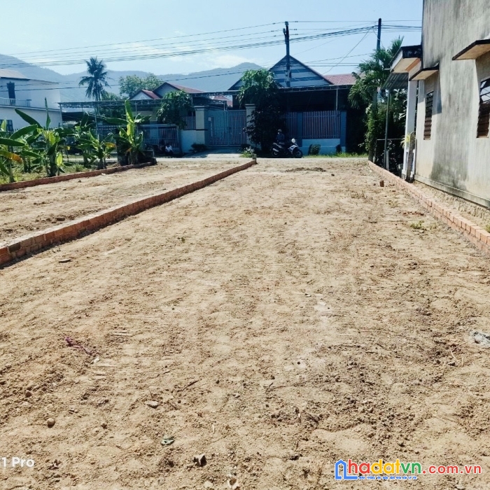 Mặt tiền đường nhựa suối tiên diên khánh