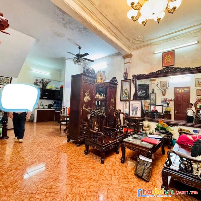 Giao  bán ngay nhà đẹp cầu giấy trung tâm giữa quận cầu giấy vị trí vip nhà siêu đẹp  thích hợp