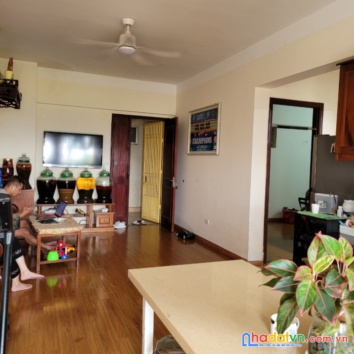 Bán chung cư đô thị việt hưng long biên thang máy_75m2_1,750 tỷ