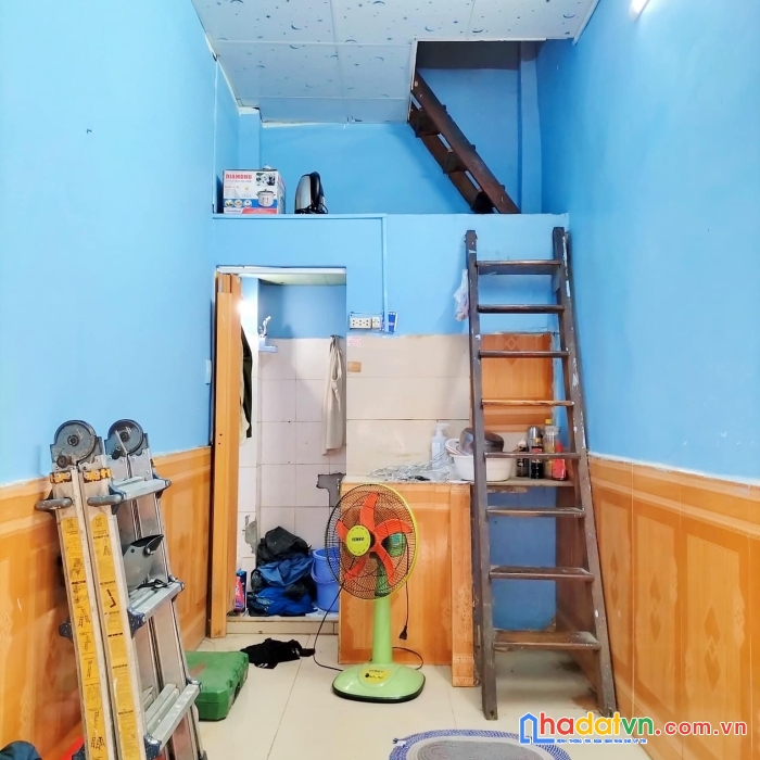 Hot hot, chỉ nhỉnh 1ty có ngay nhà 3 tầng cộng hoà, tân bình,  dtsd 30m2.