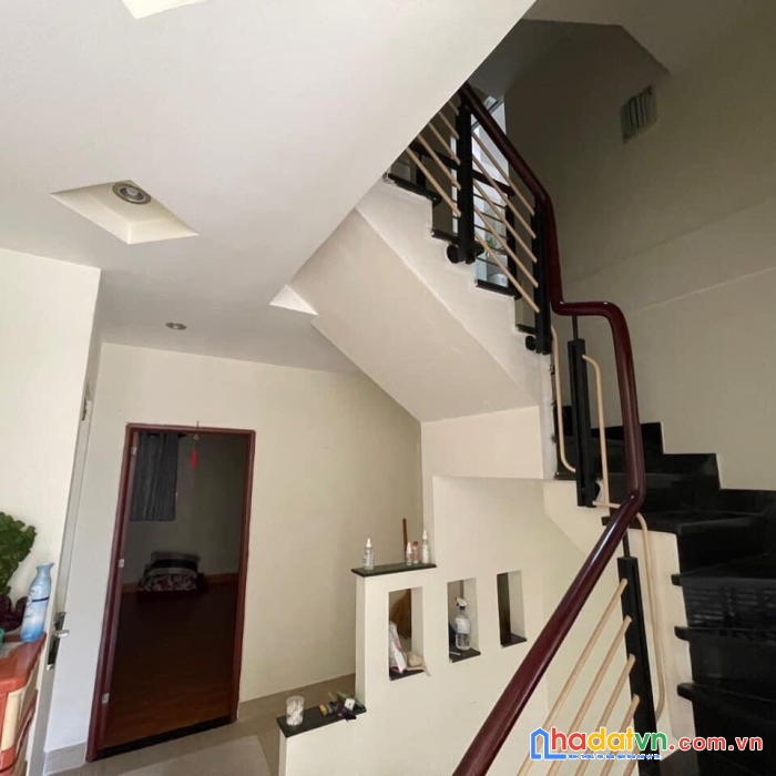 Bán nhà xẻm 4m tôn đản - 6 tầng - 4.5x12 - mới vào ở ngay - chỉ 6.6 tỷ