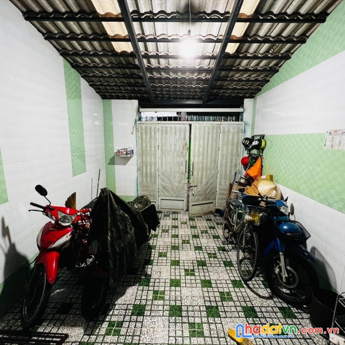 Nhà 4 tầng đúc btct - bán gấp.