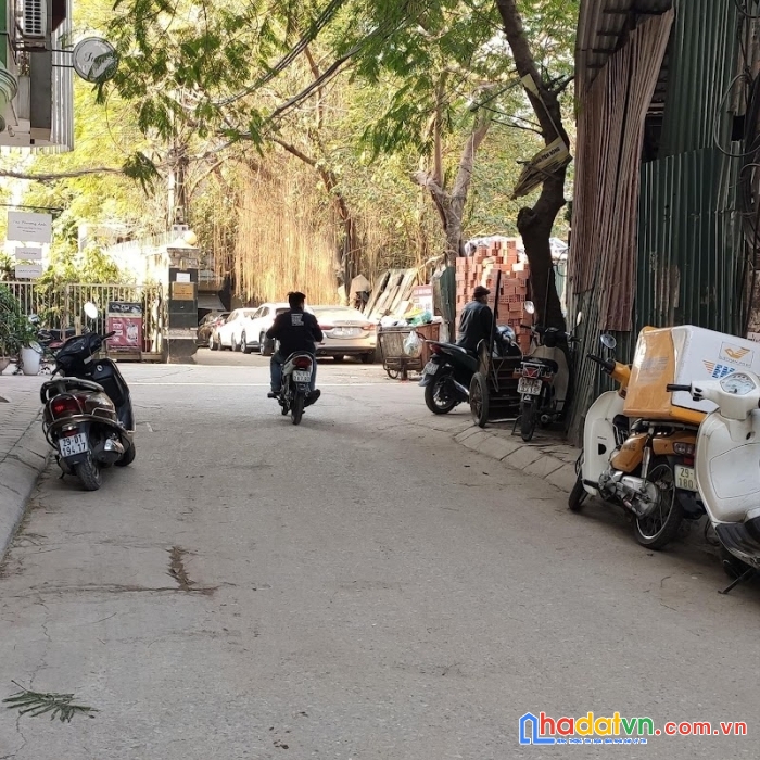 Bán đất phố hoàng cầu, đống đa 80m2, mt6m, ô tô lô góc, 16 tỷ