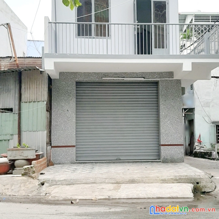 Nhà mới xây,trệt,lầu mt đường 84 cao lỗ p4q8. giá 3,52 tỷ tl