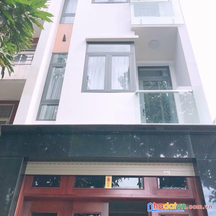 Chính chủ cần bán gấp nhà 3 tầng hxh linh đông thủ đức
