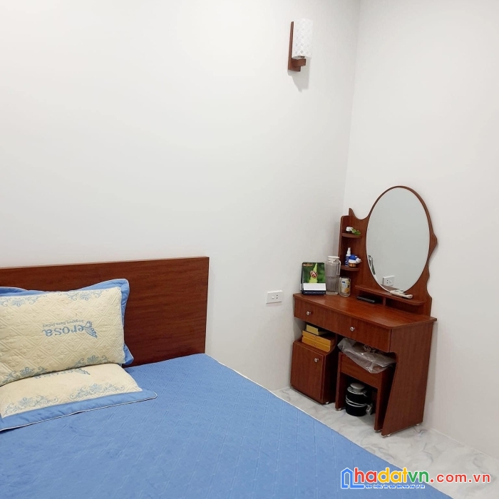 Nhà đẹp đội cấn ở ngay trung tâm quận ba đình 35m ra mặt phố ngõ nông gần lăng bác - 3.2 tỷ