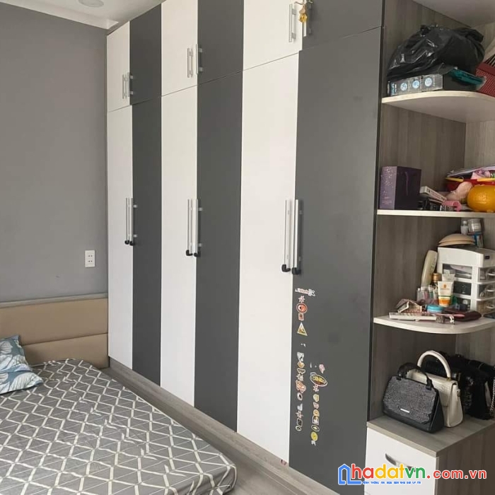 Bán nhà ở ngay lô góc 4 tầng 4pn 75m ngang 8m hiệp bình chánh