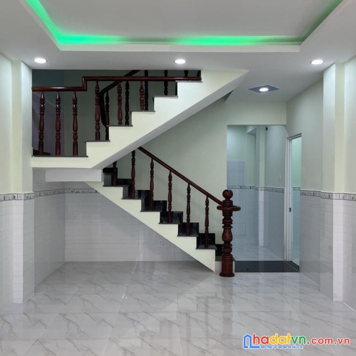 Bán nhà đẹp giá rẻ hẻm xe hơi trần văn ơn dtsd 104m2 chỉ 4 ty9