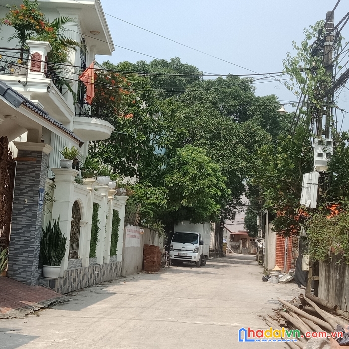 Nhà hiếm! chỉ 2.49tỷx70m2, oto tránh, kd, đường cienco5, bán nhà thanh văn, đt:0977690119