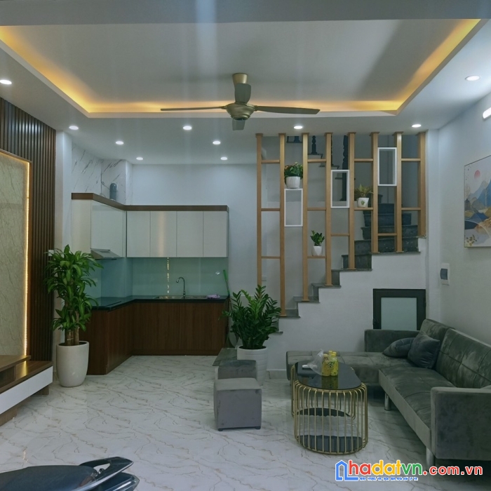 Bán nhà 5 tầng dt 55m mặt tiền 5m phố hoàng hoa thám 6 ngủ kinh doanh nhỉnh 5 tỷ lh 0799198898