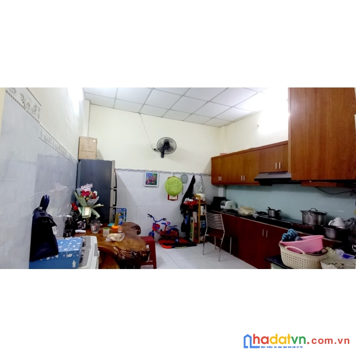 Chính chủ cần bán gấp ngôi nhà đường số 18, tân phú, nở hậu, dt 48m2, dtsd 80m2. giá 3.95 tỷ, a048