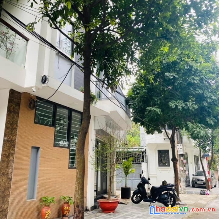 Cần bán gấp nhà trương định, hai bà trưng, 64m2, 5 tầng, phân lô vỉa hè ô tô tránh, 11 tỷ