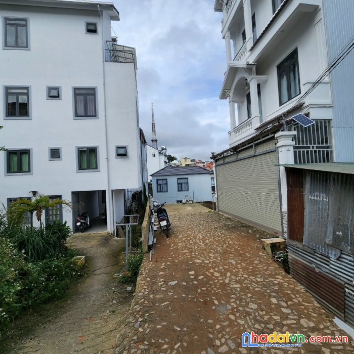 Cần bán lô đất trên đường mai hắc đế, phường 6, tp. đà lạt, giá 4 tỷ 550tr