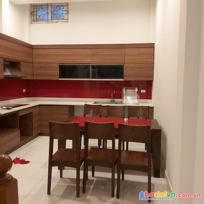 Bán nhà phố khuất duy tiến, gara ô tô, dt45m2, mt4m. 8.5 tỷ. 0338080356