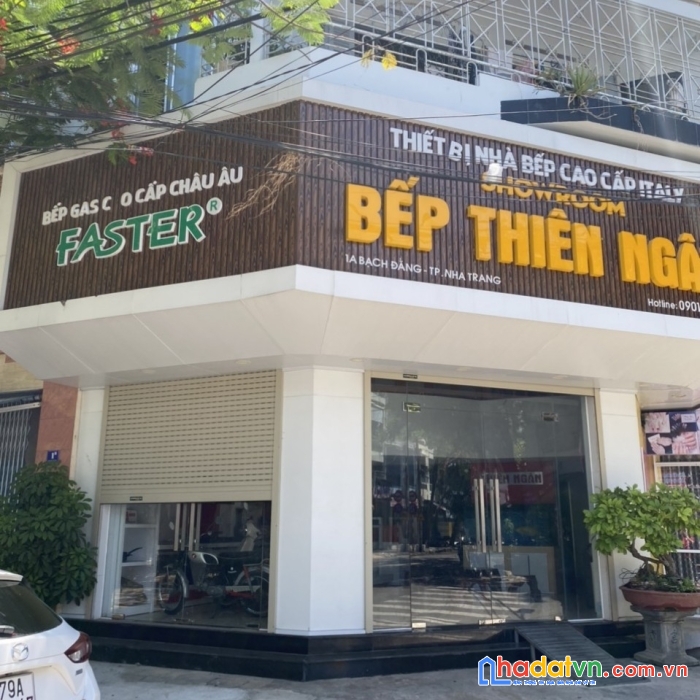 Bán nhà góc 2 mặt tiền đường bạch đằng tp nha trang vị trí ngay khu bàn cờ