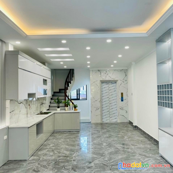 Cần bán nhà đẹp đường kim đồng 45m2 x 6 tầng phân lô hiếm chỉ 9,5 tỷ