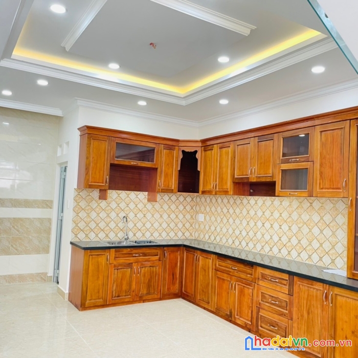 Bán nhà 1 trệt 2 lầu 1 thượng mặt tiền đường số 8, tp. thủ đức giá 4.5 tỷ
