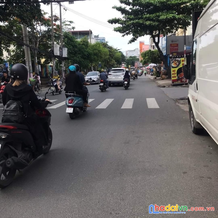 Chỉ 13.5 tỷ có nhà mtkd đa ngành, lê đức thọ p.6, 147m2, ngang gần 7m, ngay trường học.