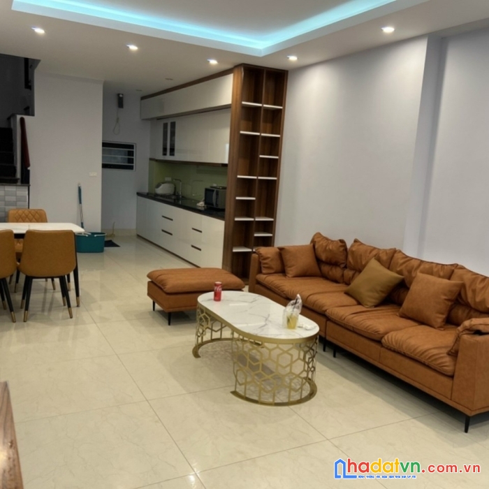 Nhà đẹp phố định công thượng: 45m2, 4 tầng, 4 ngủ, mt 4.3m, ô tô đỗ 5m, ngõ trước mặt 3 gác 3.5m.