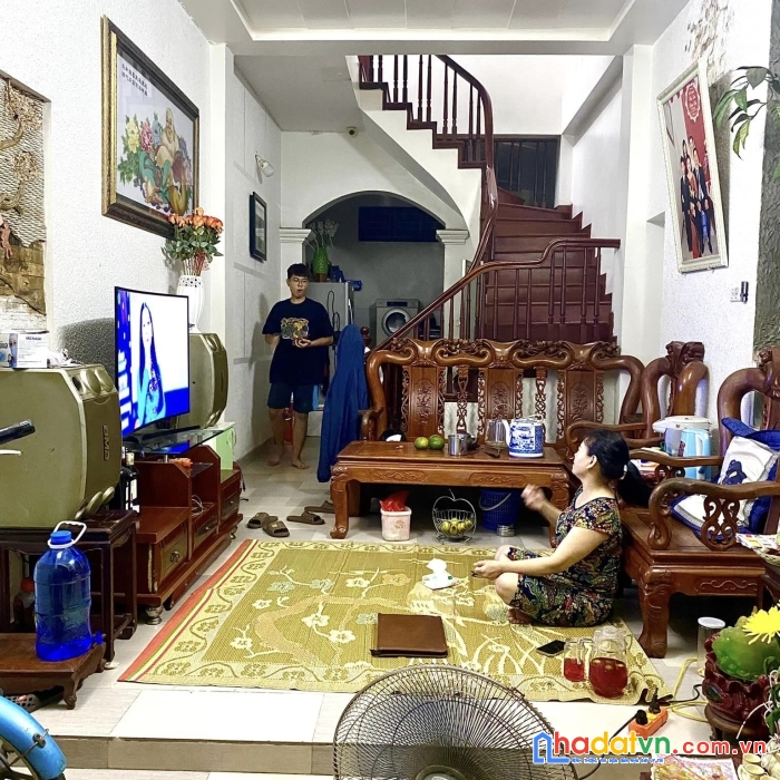Bán nhà trần quốc vượng cầu giấy. nhà đẹp, tt tiện ích. 41m2 giá 4,35 tỷ. xác vali về ở ngay.