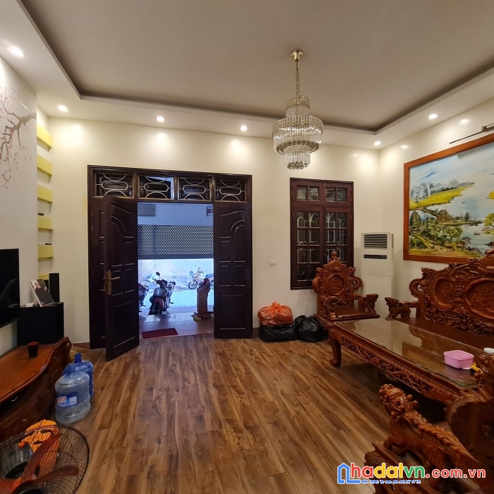 Bán biệt thự mặt tiền 6m khu đô thị việt hưng long biên 115m2