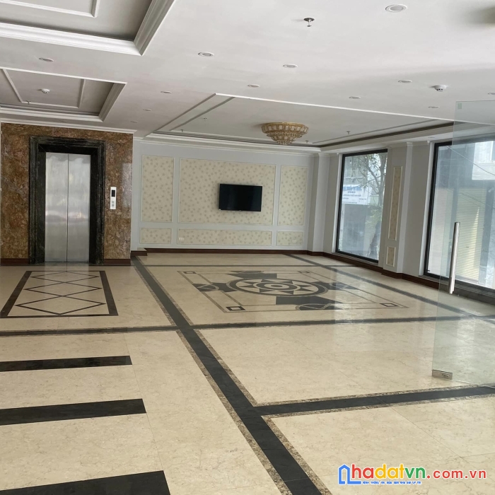 Bán tòa nhà khách sạn lê văn lương. thanh xuân. dt 170m. 9 tầng. giá 63,5 tỷ