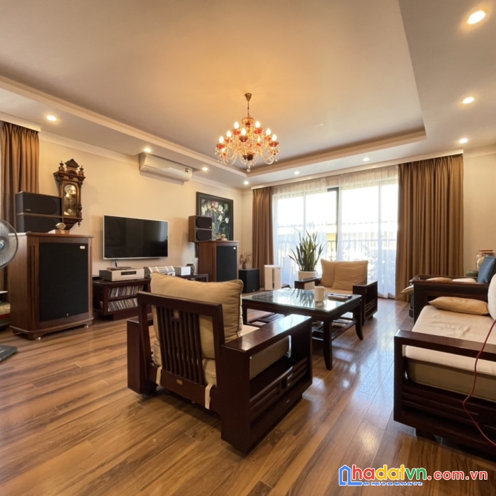 Bán nhà phố tương mai: 42m2, 5 tầng, 3 ngủ, mt 4m, lô góc, 20m ra ô tô đỗ. 3 tỷ