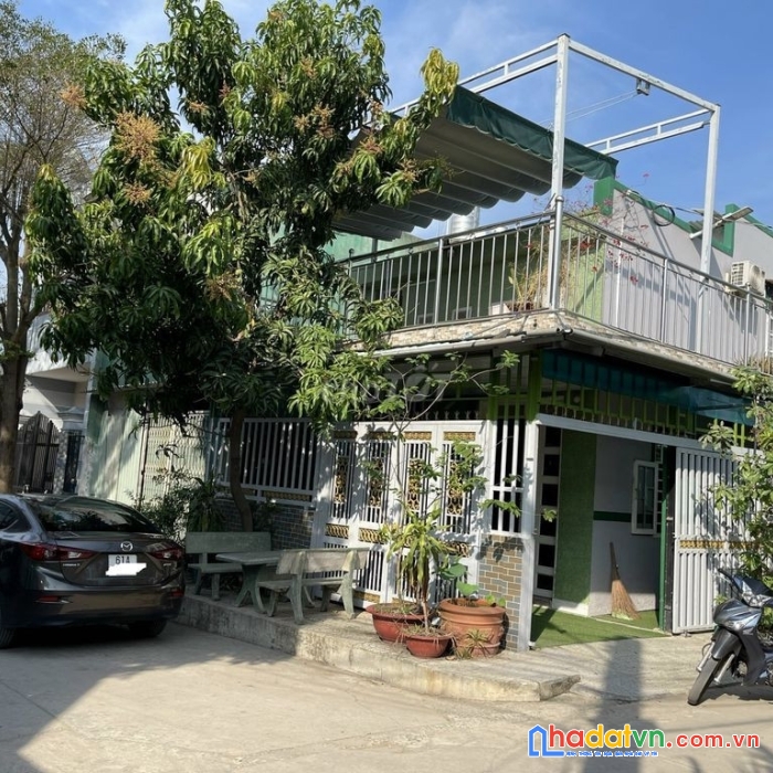 Bán nhà đẹp 2 mặt tiền hướng đông nam ở bình chuẩn, bình dương