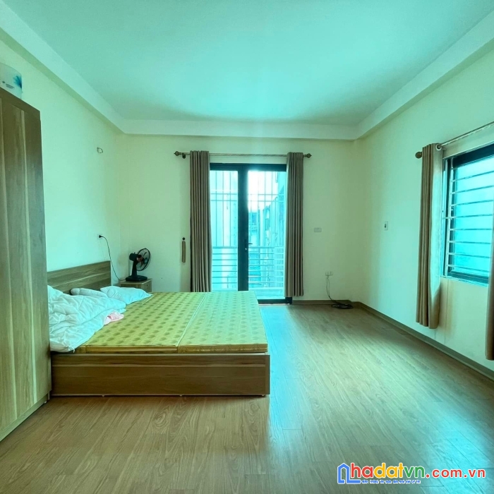 Bán nhà cầu giấy dt 45m2x5t mt 4.5m. ô tô - chạy quanh nhà - ngõ thông - kinh doanh, full tiện ích