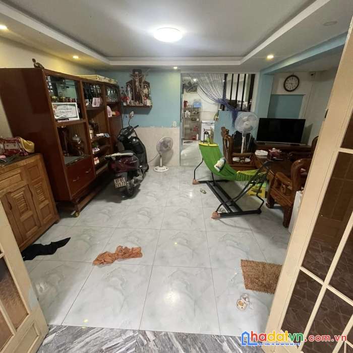 Ngang 6 hiếm, 1 sẹt, không lộ giới, hiện hữu, sổ vuông như a4.