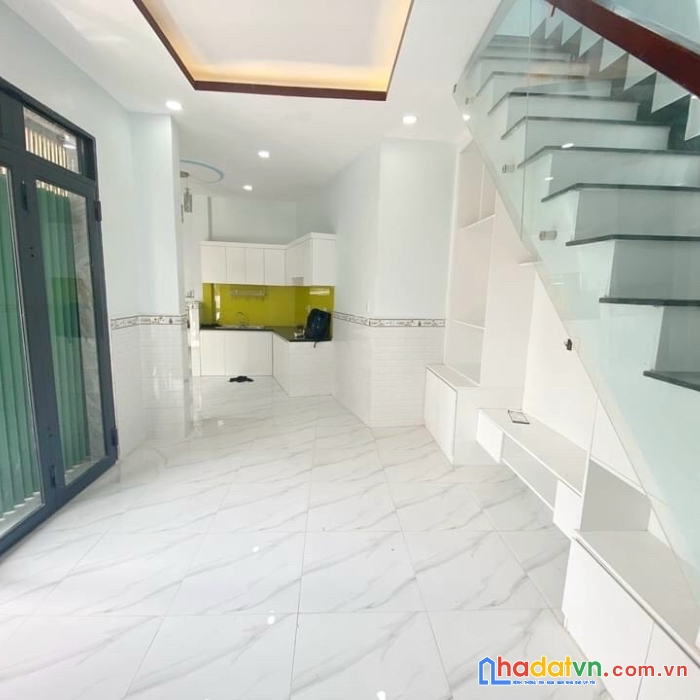 Nhà bán mới hẻm 775 đường ba đình phường 10 quận 8 giá 3.38 tỷ