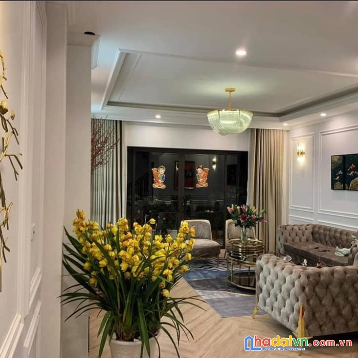 Bán nhà đẹp mễ trì - bv hồng ngọc - lô góc đường ô tô - kinh doanh - tặng nội thất xịn