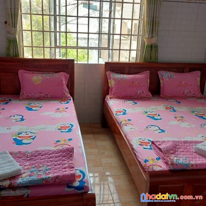 Bán nhà nghỉ 1 trệt 3 lầu 13 phòng gần ngay ngã 4 vũng tàu phường an bình