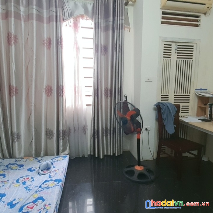 Bán nhanh căn nhà 60m, mt 6m, 2 tầng mặt đường lệ mật, long biên, lô góc, kd tốt, 8,6 tỷ