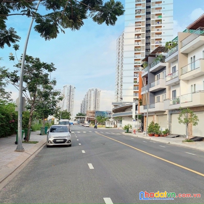 Nhà phố jamona city - đào trí kdc cao cấp bảo vệ an ninh 24/24